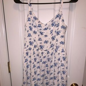 White floral Hollister dress